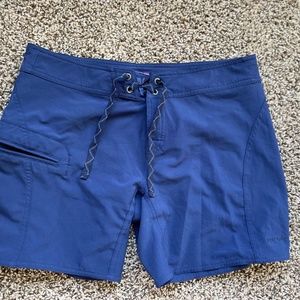 Patagonia Wavefarer Board Shorts Women's 8 Blue